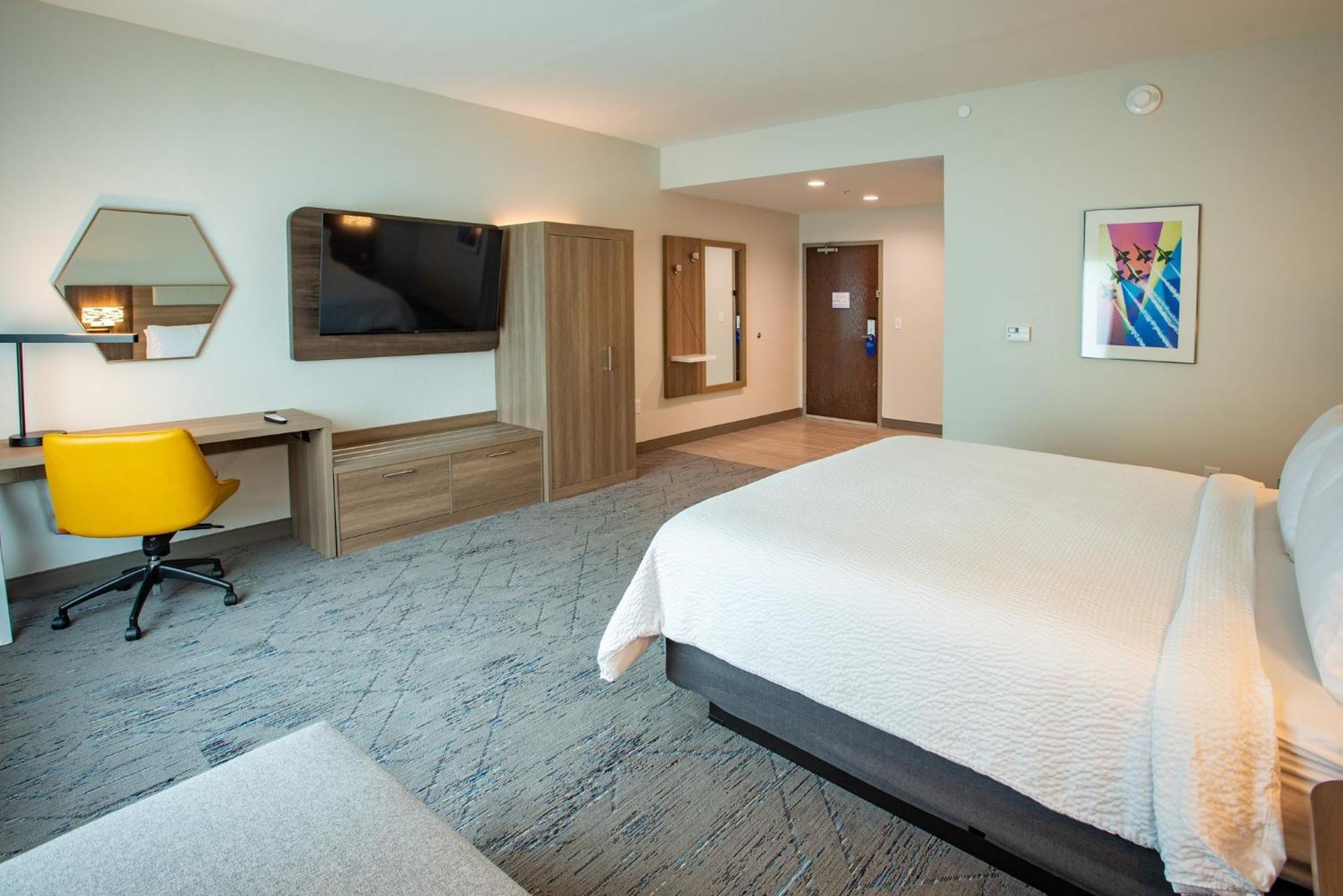 Holiday Inn Express & Suites Pensacola Airport North - I-10 By Ihg Ferry Pass Extérieur photo
