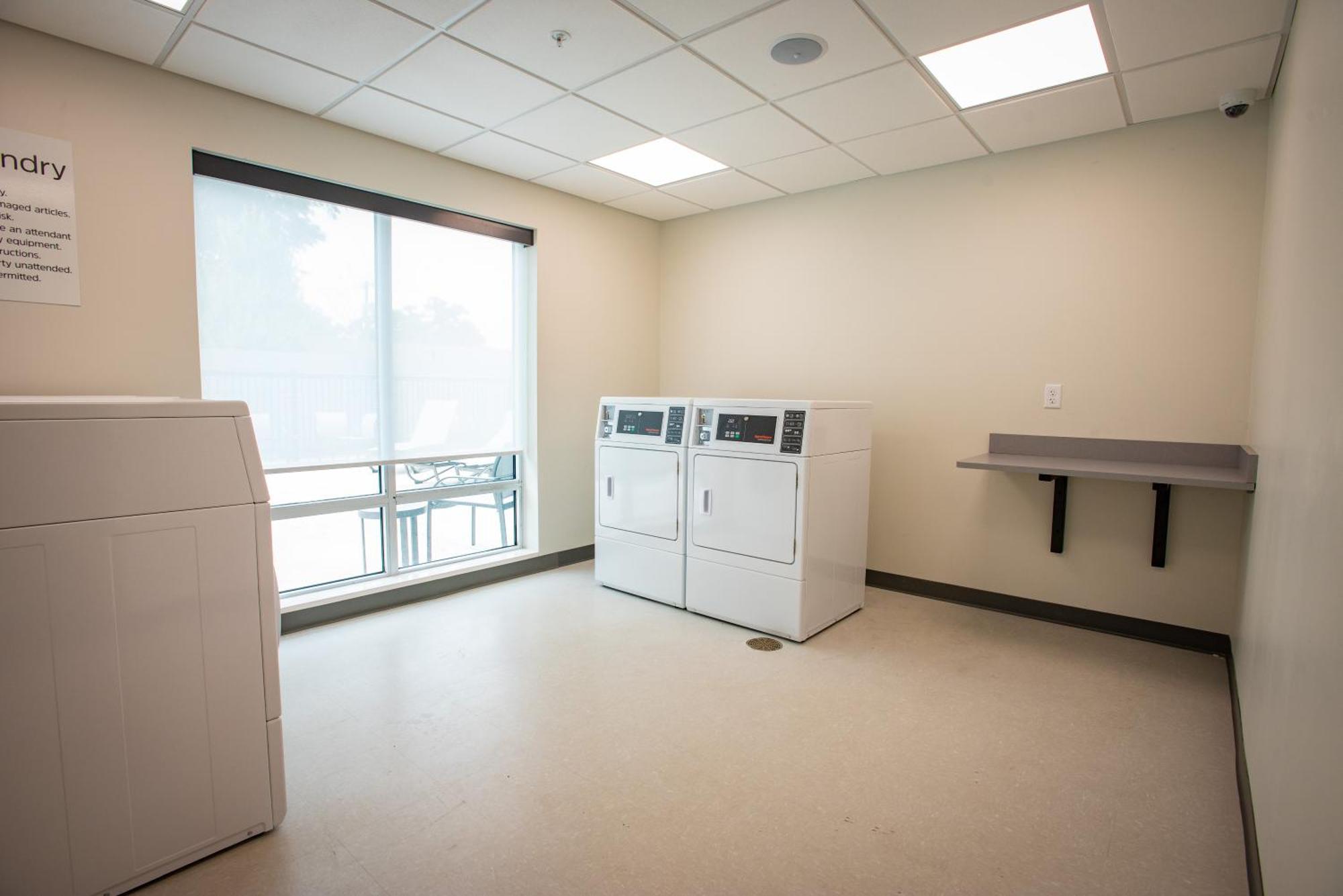 Holiday Inn Express & Suites Pensacola Airport North - I-10 By Ihg Ferry Pass Extérieur photo